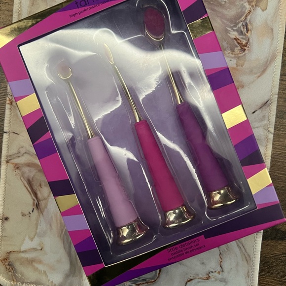 Tarte little detailer brush set - Picture 2 of 3
